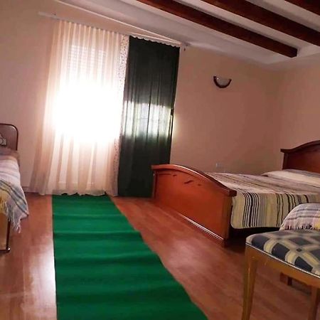 Vila Verd Korce Hotel Kültér fotó