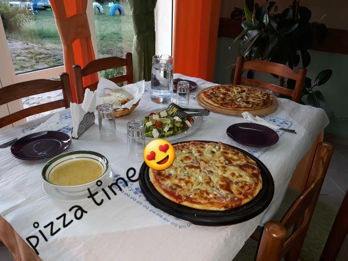 Vila Verd Korce Hotel Kültér fotó
