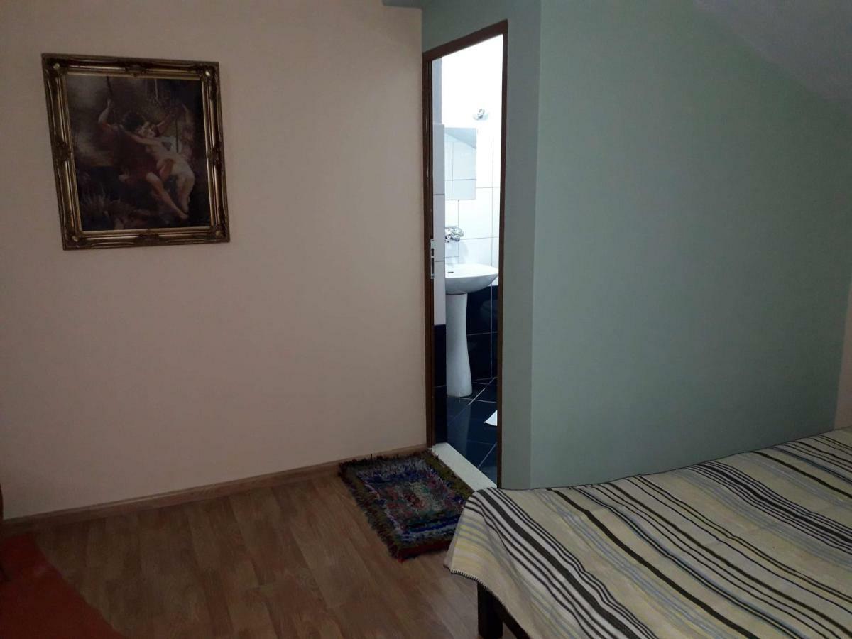 Vila Verd Korce Hotel Kültér fotó